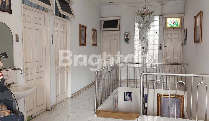 RUMAH PINGGIR JALAN KELAPA GADING TIMUR LUAS 200 300 METER 2