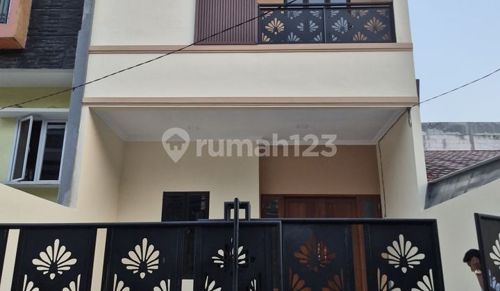 Rumah Bagus Shm 3 Lantai Gading Ayu Siap Huni Baru Bangun