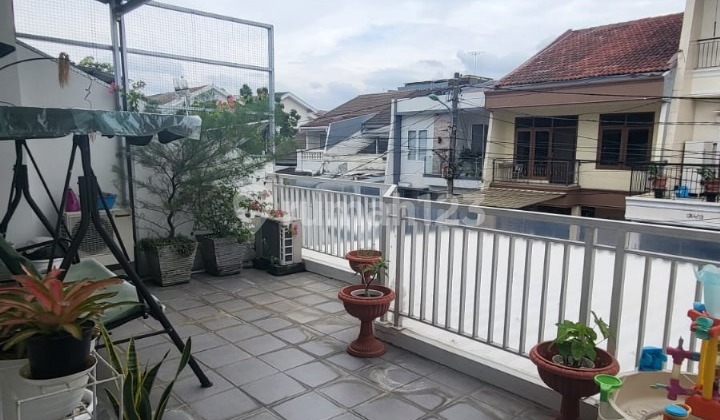 Rumah Bagus Siap Huni Janur Asri 2 Lantai Sudah Tinggi Kelapa Gading