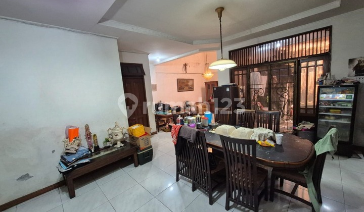 Standard Scale House 2