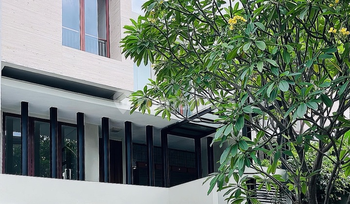 Rumah Modern Tropical Siap Huni Di Cilandak Cipete