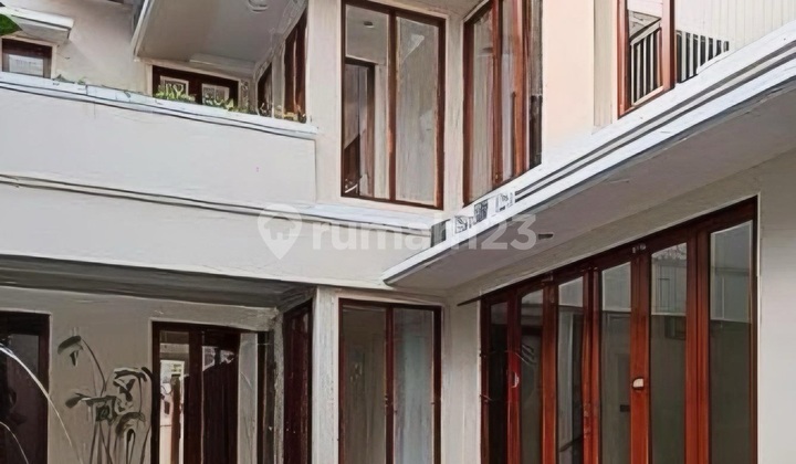 Rumah Mewah 2 Lantai Dan Nyaman Di Cilandak Lokasi Strategis