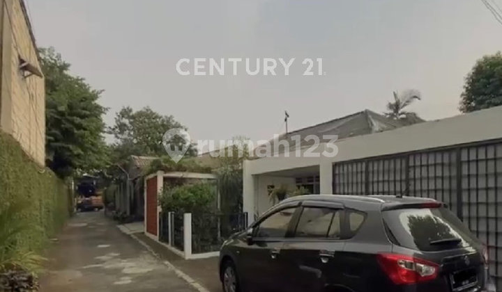 Rumah Lama 1 Lantai Terawat - Lingkungan Tenang di Kebayoran Lama 2