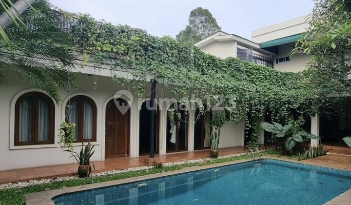 Rumah Mediteranian Siap Huni di Area Cipete