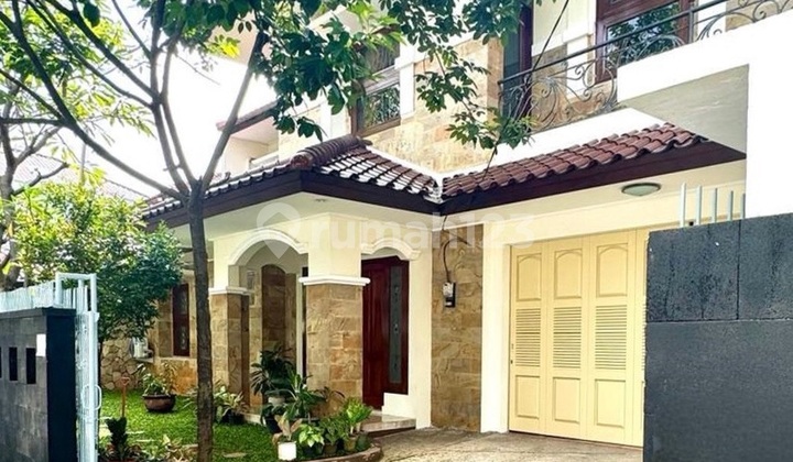 Rumah Tropical Classic Di H Saidi Cipete Siap Disewakan
