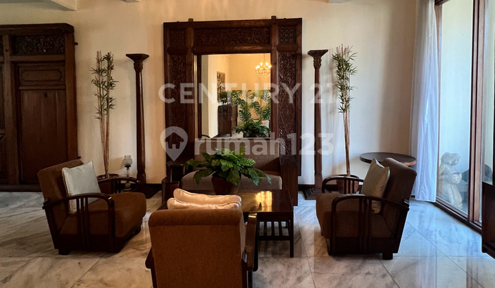 Rumah 2 Lantai Modern Klasik Dan Nyaman Semi Furnished Di Kemang  2