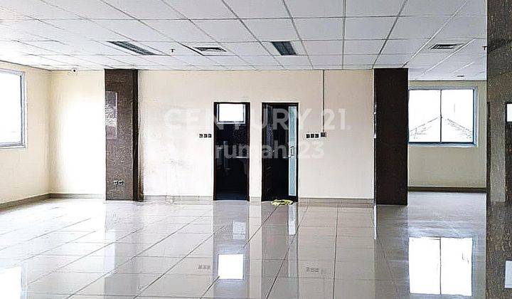 Gedung Kantor Baru 8 Lantai Di Jalan Utama Jakarta Selatan  2