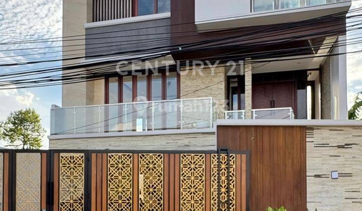 Rumah Mewah 4 Lantai Baru Dibangun Di Jagakarsa  1