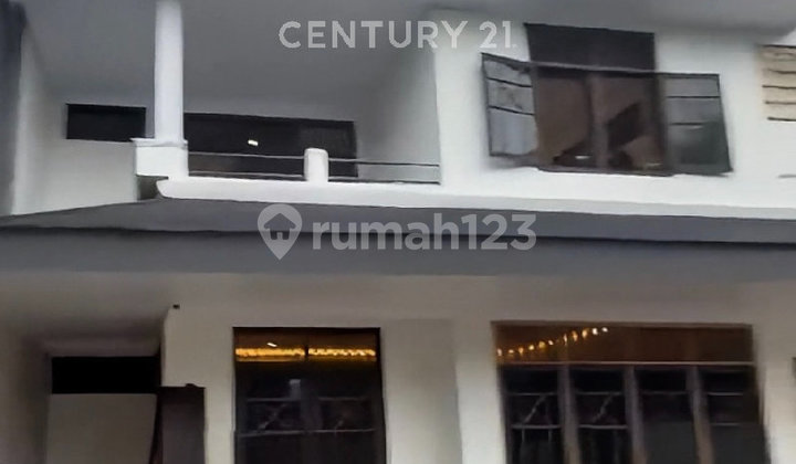Rumah Baru Renovasi Di Lingkungan Tenang Pondok Indah 2