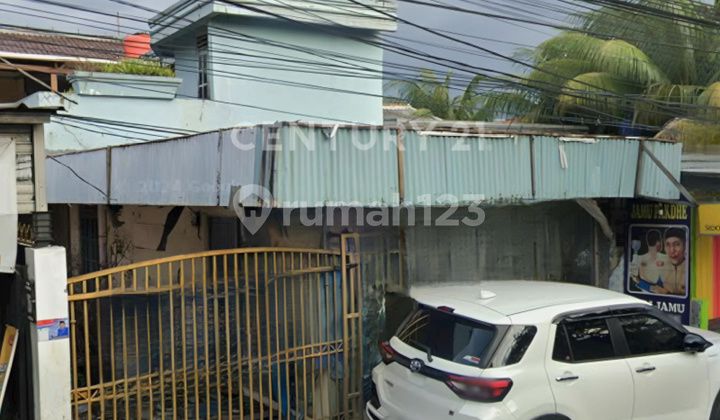 Rumah Tua Hitung Tanah Di Jalan Utama Lenteng Agung