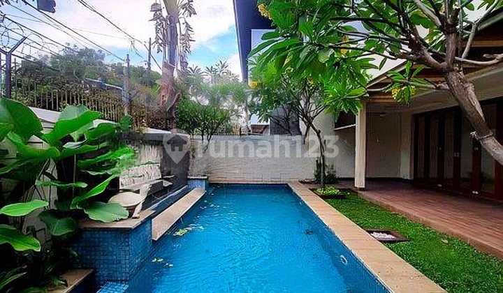 Rumah Mewah Tropis 2 Lantai Di Cilandak Disewakan Siap Huni  2