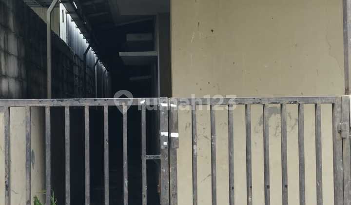 Rumah Kontrakan cocok untuk investasi lokasi strategis di Larangan 2