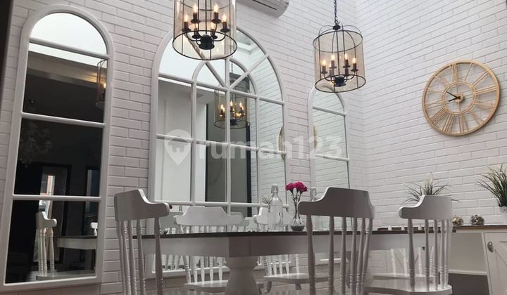 For Sale Discovery Flamine House in Bintaro Jaya