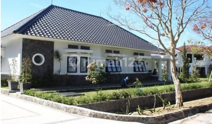 Rumah Cantik, Bagus dan Apik, siap huni di Bandung