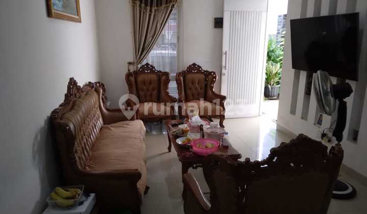 Rumah Minimalis, Dalam Cluster Urbana di Ciputat Tangerang Selatan