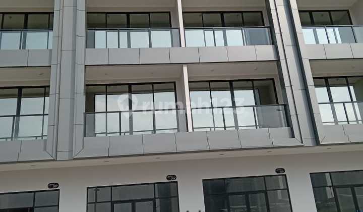 For Rent: PIK2 Shop House. Mega Kuningan Complex. 4.5x18. 3 floors.
