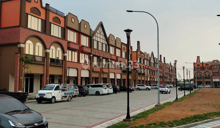 Ruko La Riviera .pik2
