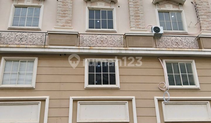 Jual Cepat Ruko Gandeng Cbd Dalam Komplek.9x15 Jual Cepat Ruko Gandeng Cbd Dalam Komplek.9x15