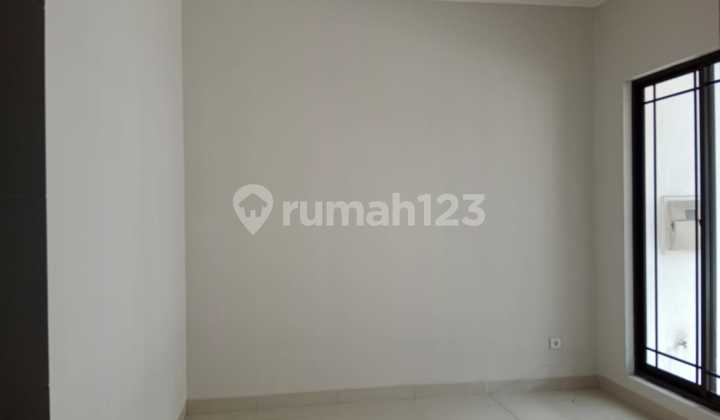 Sewa Rumah Green Lake City Tipe 6X15. Cluster Asia 2