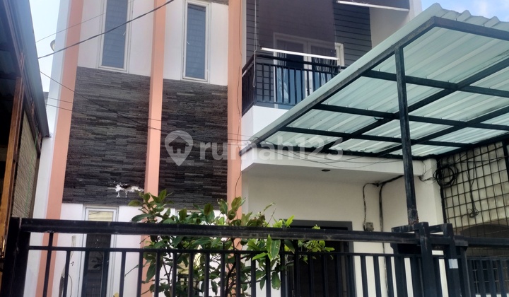 Quick Sale: Citra Garden 3 House. 6x15. 2 floors.