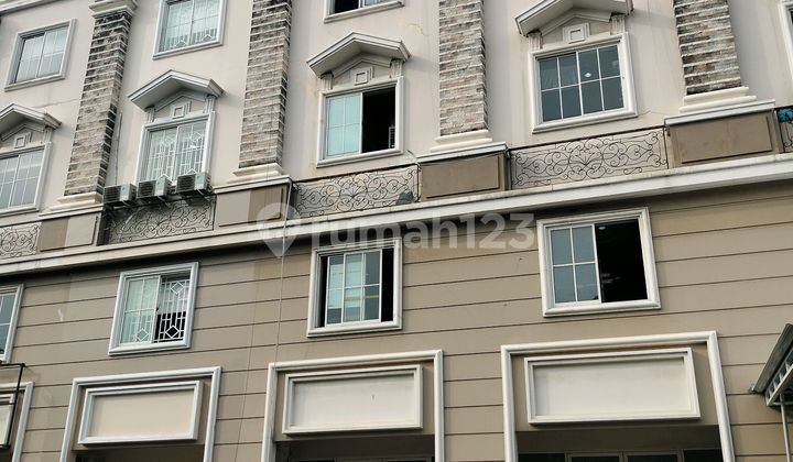 Sewa Cepat Ruko Green Lake ******** Crown Dalam Komplek