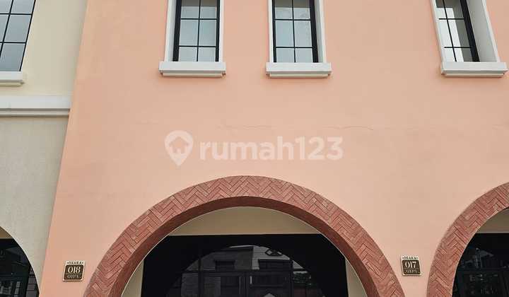 Sewa Ruko Pik2 .4,5x15 ,3lantai 1