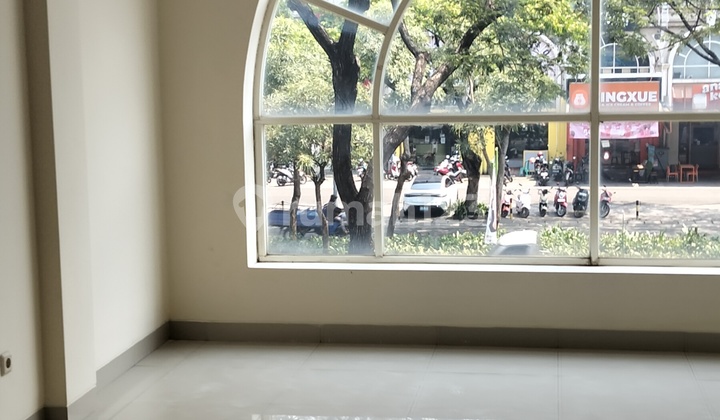 Sewa Cepat Ruko Hoek Green Lake City. Hadap Jalan Utama Sewa Cepat Ruko Hoek Green Lake City. Hadap Jalan Utama