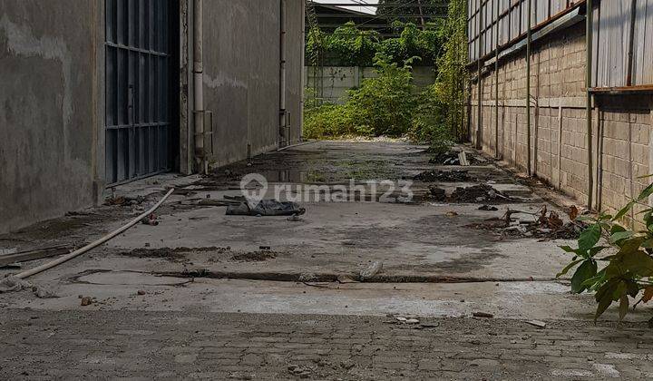 Gudang 3000 m2 di kawasan industri Daan Mogot Km 19,8 2