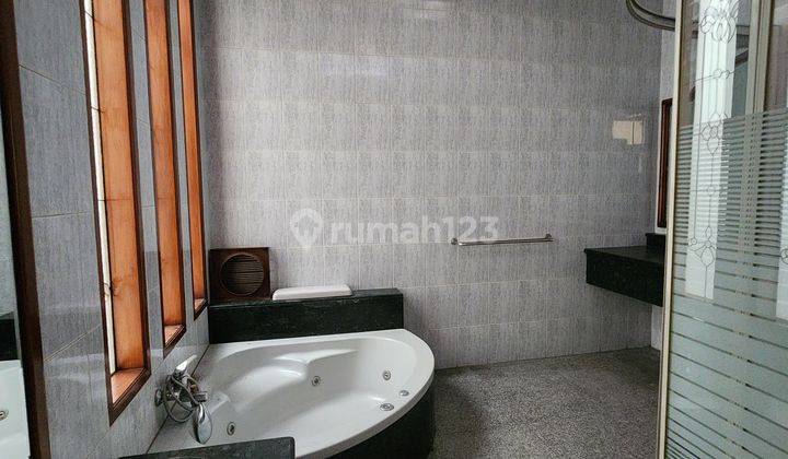 Rumah Cantik, Mewah luas 510 m2. 14