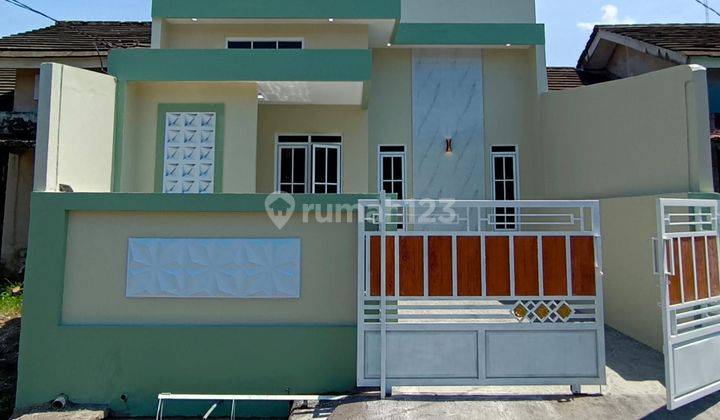 Dijual Rumah Cantik Siap Huni 7433A  1