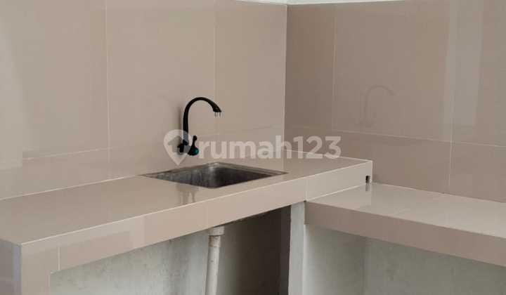 Jual Rumah mezanine strategis di Citra Indah City 2