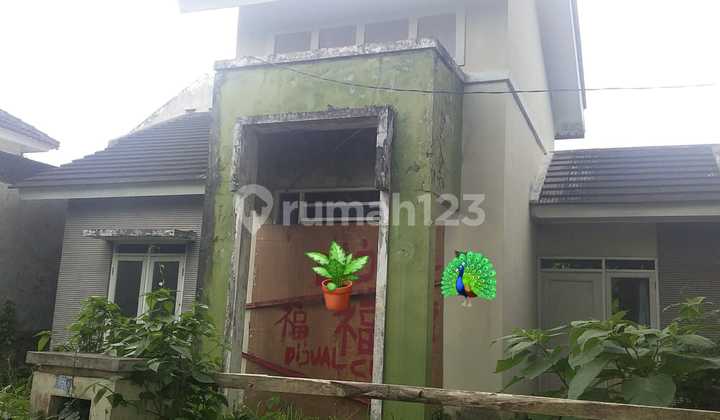 For Sale, Main Road House Needs Renovation in Citra Indah City 8702