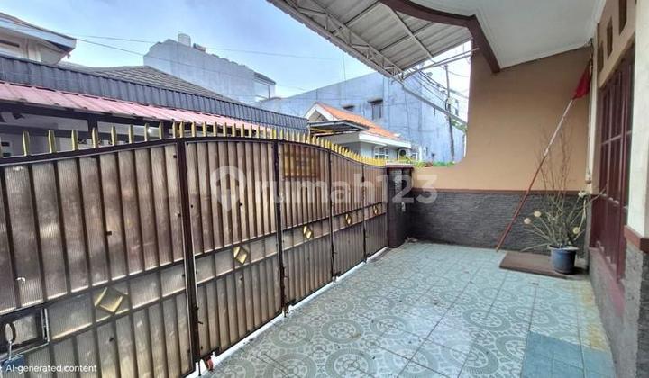 Rumah 2 Lantai 3+1 KT, Lingkungan Strategis di Tebet Barat Jaksel 2