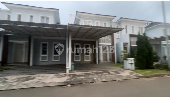 Rumah 3 Lantai di Suvarna Sutera Tangerang Cluster Chiara