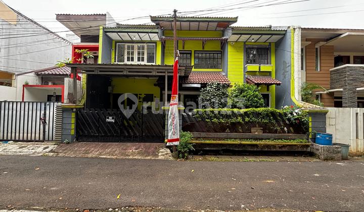 Newly Renovated House In Tebet, South Jakarta, Facing Park, 2 Cars Newly Renovated House In Tebet, South Jakarta, Facing Park, 2 Cars
