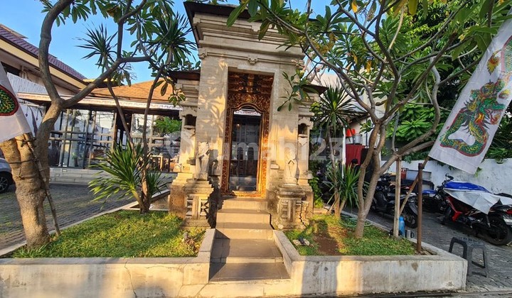 Commercial Building in Super Strategic Location in Tebet, South Jakarta Commercial Building in Super Strategic Location in Tebet, South Jakarta