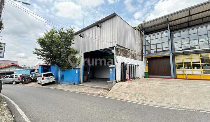 High Ceiling Warehouse - 3-Storey Building in Cijantung, East Jakarta