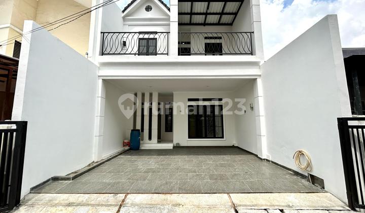 Rumah Tingkat Bangunan Baru di Tebet Barat Jakarta Selatan Rumah Tingkat Bangunan Baru di Tebet Barat Jakarta Selatan