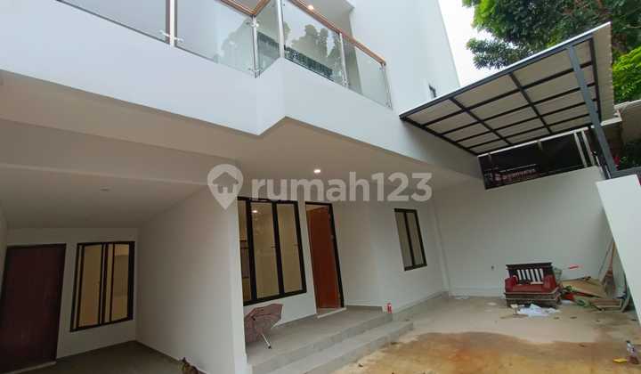 Rumah Baru Dalam Komplek Akses Jalan Lebar di Jagakarsa Jak Sel 2