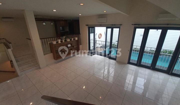 Rumah dengan Mini Pool di Senopati Jakarta Selatan 2 Lantai 2