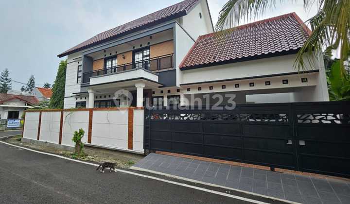 2-Story House for Sale in Bumi Puspitek Asri, Tangerang