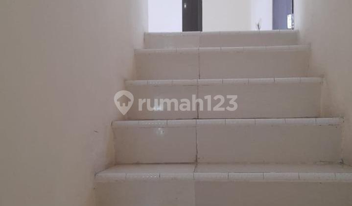 For Sale 2-Story House in Melia Residence Cluster, Graha Raya, North Serpong 2