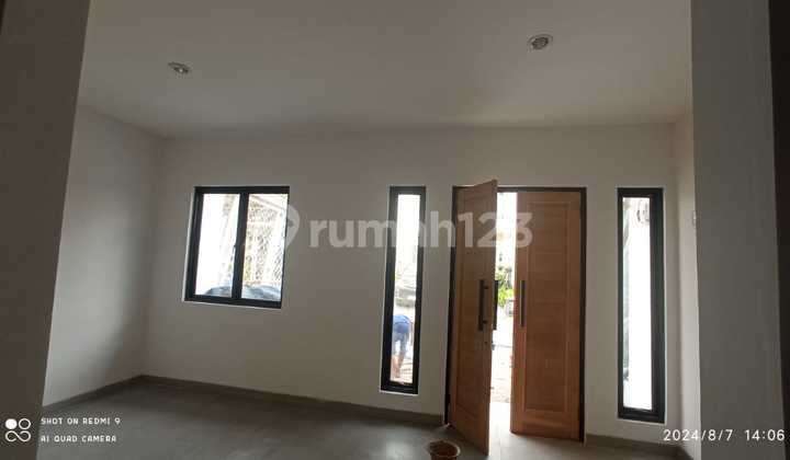 Jual Rumah di Perumahan De Viva Bintaro Dekat Akses Tol Parigi 2