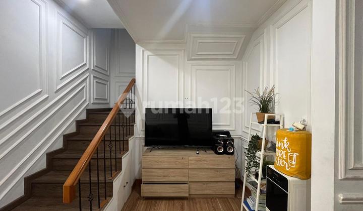 Dijual Rumah 2 Lantai Kondisi Semi Furnish Di Neo Catalonia BSD Dijual Rumah 2 Lantai Kondisi Semi Furnish Di Neo Catalonia BSD