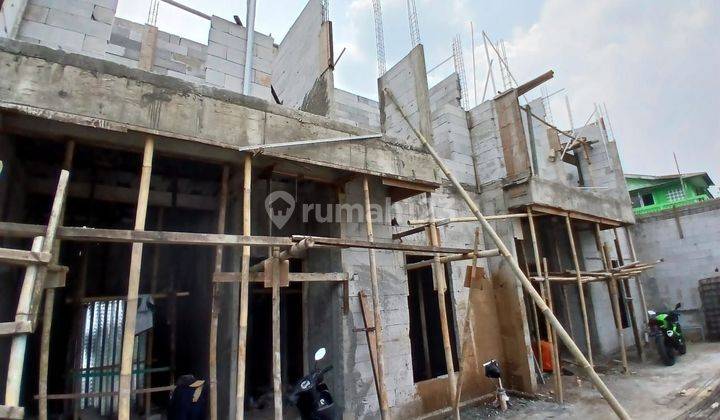 Hanya 7 Unit Saja, Rumah Baru 2lantai Dlm Cluster Hanya 100m Dari Raya Condet Jaktim 1