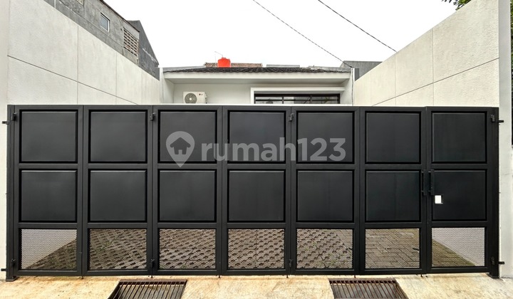 Rumah Baru Bagus Semi-Furnished Carport 2 Mbl SHM IMB Tebet 2