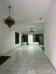 Dijual Rumah Luas 1,5 Lt Layak Huni di Balekambang Eekat Raya Condet. 2