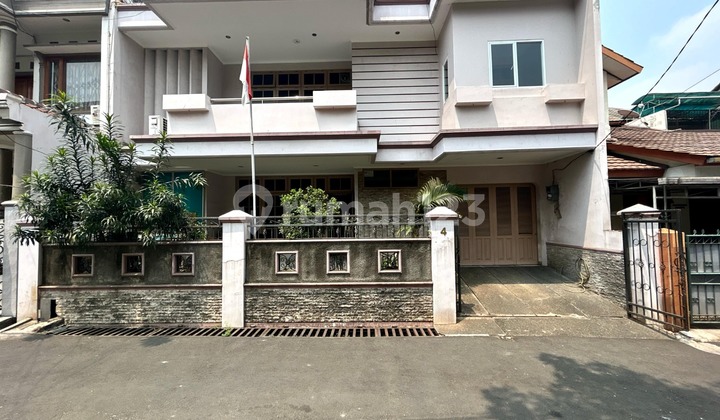 Rumah Bagus Akses 2 Mobil Shm Di Tebet 2