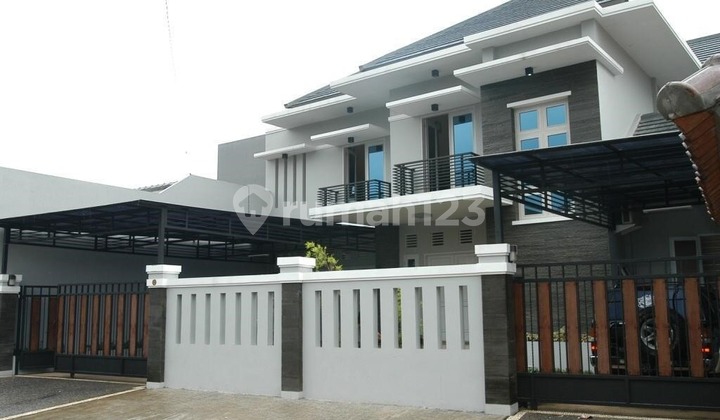 Rumah Siap Huniakses Jalan 2 Mobillokasi Strategis Dalam Komplek di Pancoran