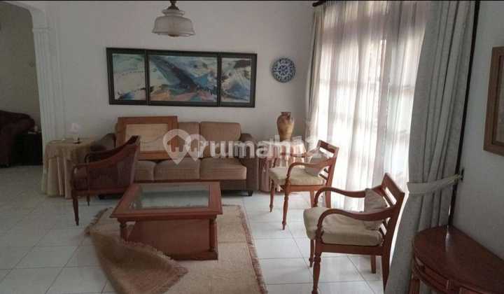 DIKONTRAKAN RUMAH SIAP HUNI 2LANTAI AKSES 2 MOBIL LOKASI STRATEGIS TEBET DALAM JAKSEL 2